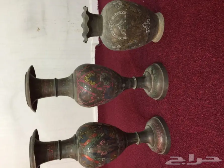 فازة نحاس قديمة