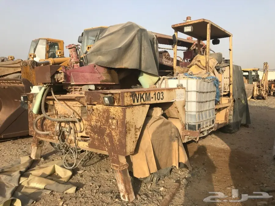 مجموعة من المعدات الثقيلة و قطع غيار للبيع (image 34)