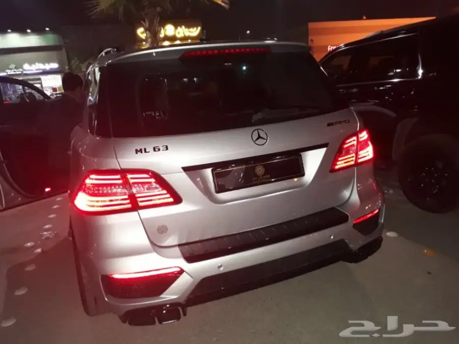 جيب مرسيدس ML63 (image 4)