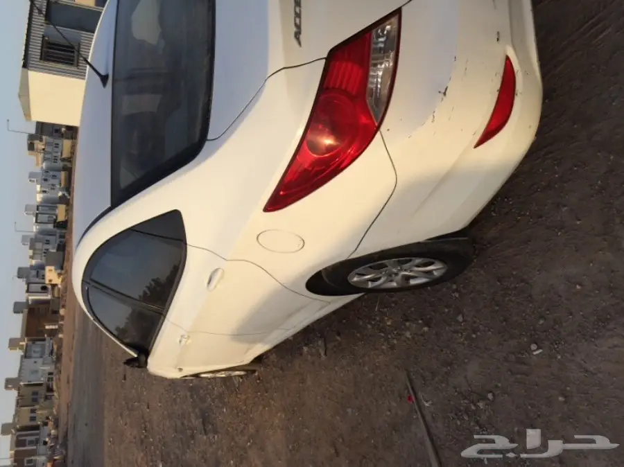 أكسنت 2014 للبيع