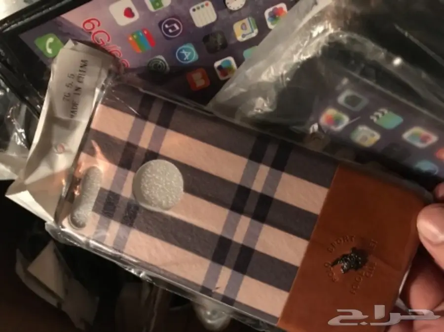 للبيع كفرات ايفونات جملة بسعر مغري  (image 1)