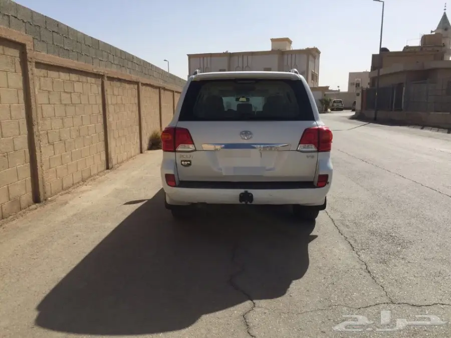 لاندكروزر 2015 سعودي GXR 8 سلندر