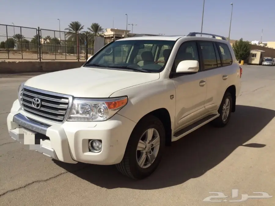 لاندكروزر 2015 سعودي GXR 8 سلندر (image 4)