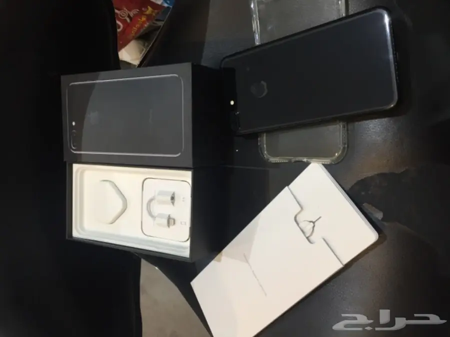 ايفون 7 بلس لماع 128 قيقا مع اغراضه نظيف جدا  (image 1)