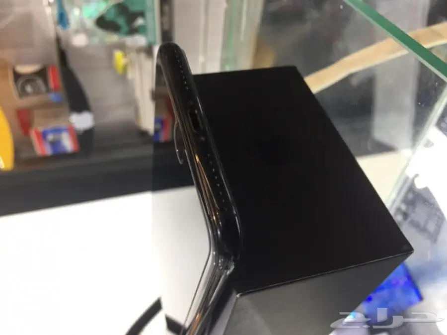 ايفون 7 بلس لماع 128 قيقا مع اغراضه نظيف جدا  (image 3)