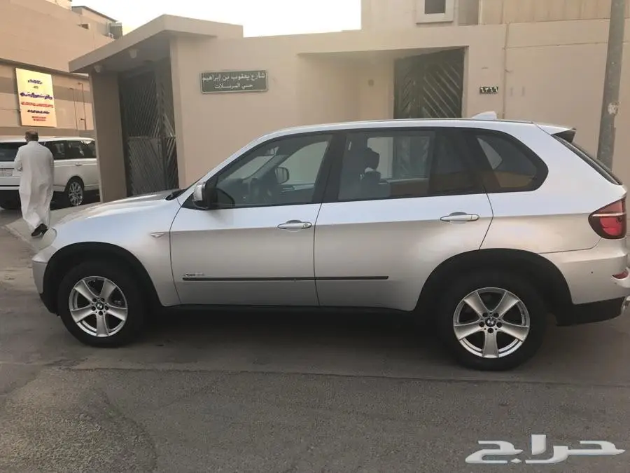 BMW X5 (image 5)