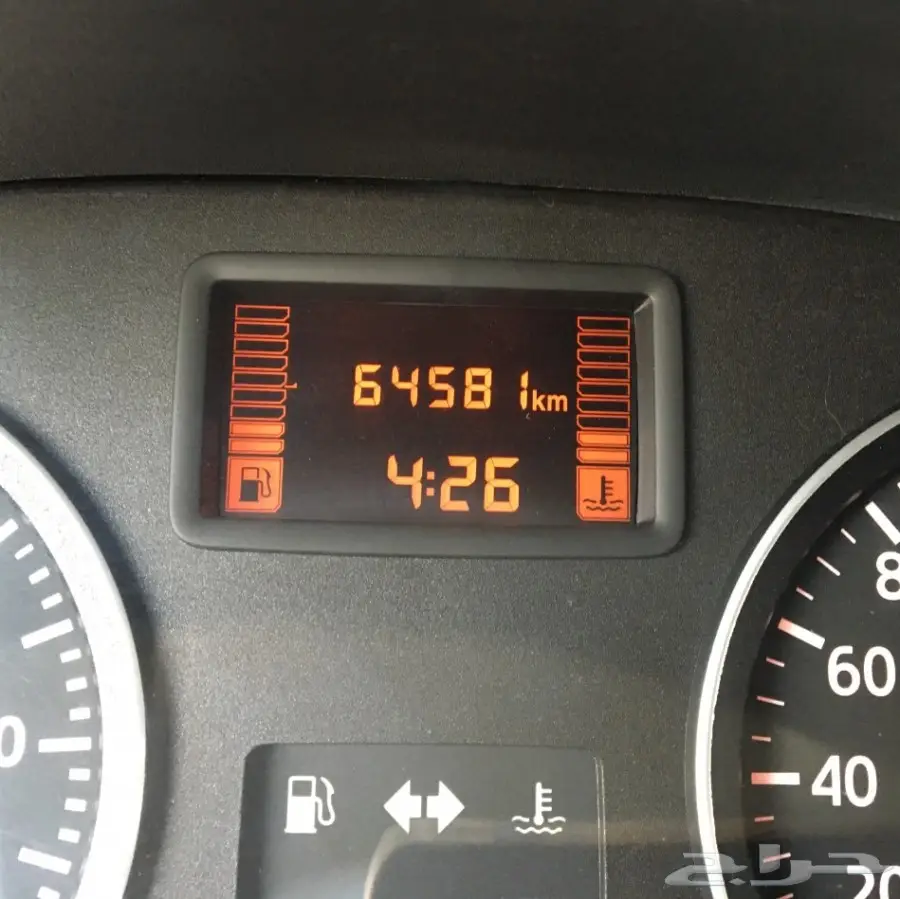 للبيع - سيارة لوجان 2014 - فرصة لا تُفوّت! (image 4)