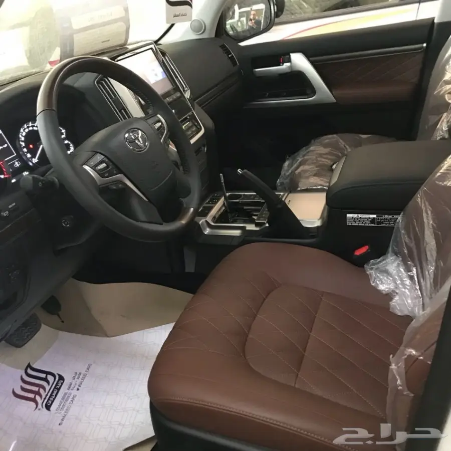 لاند كروزر-VXS -فى اكس اس-2018 - 8 سلندر 5.7 (image 12)