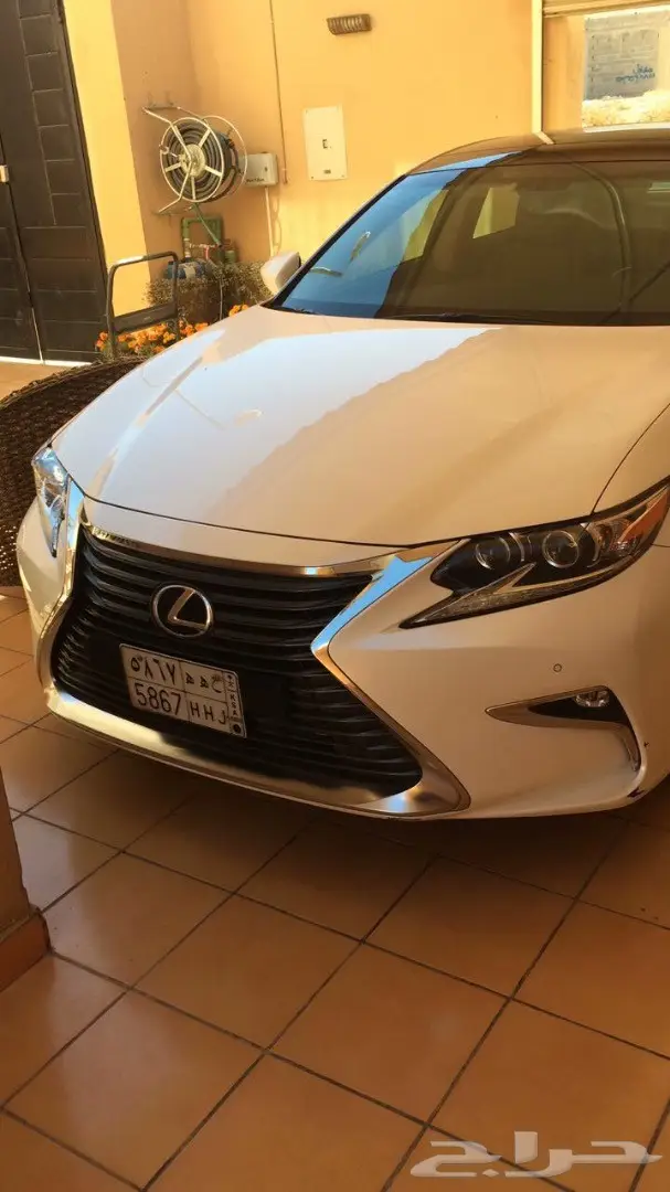 لكزس منوه مستعمل - فرصة لا تعوّض! (image 8)