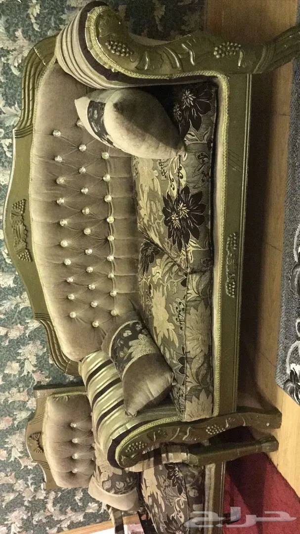 كنب مع نجف نظيفه للبيع المستعجل  (image 1)