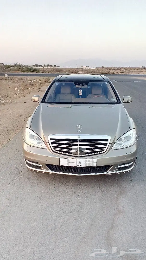 للبيع مرسيدس بانوراما 2010 S600 مخزنة وكالة (image 12)