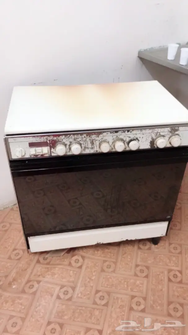 طاولة تلفزيون و بوتاغاز بيع مستعجل و سعر طيب (image 3)