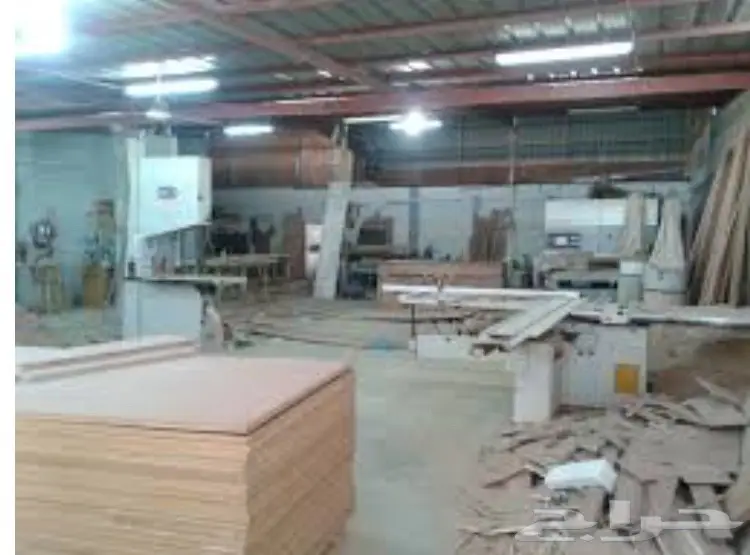 للبيع ورشه نجاره صناعيه دله الدمام ساحه 1200