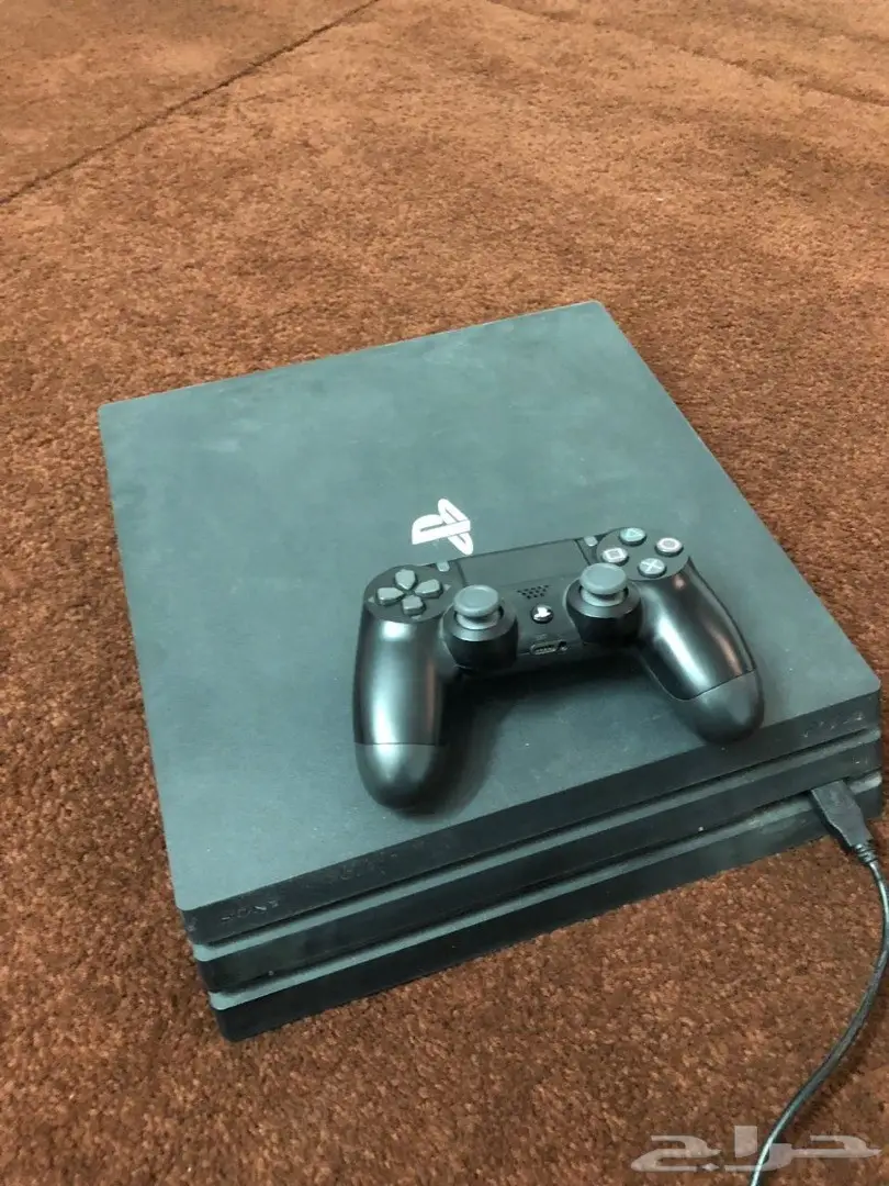 للبيع جهاز بلايستيشن 4 برو  (image 1)