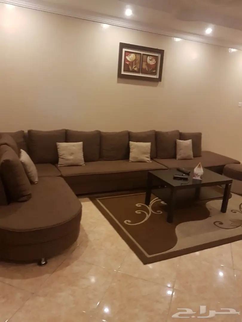 كنب للبيع بسعر مناسب