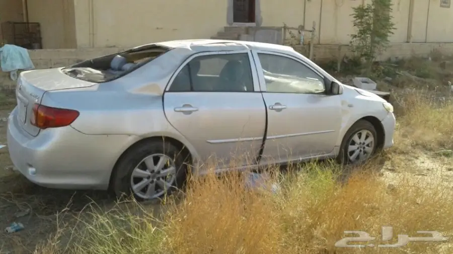 تويوتا كورولا للبيع تشليح او استخدام 2010 (image 4)