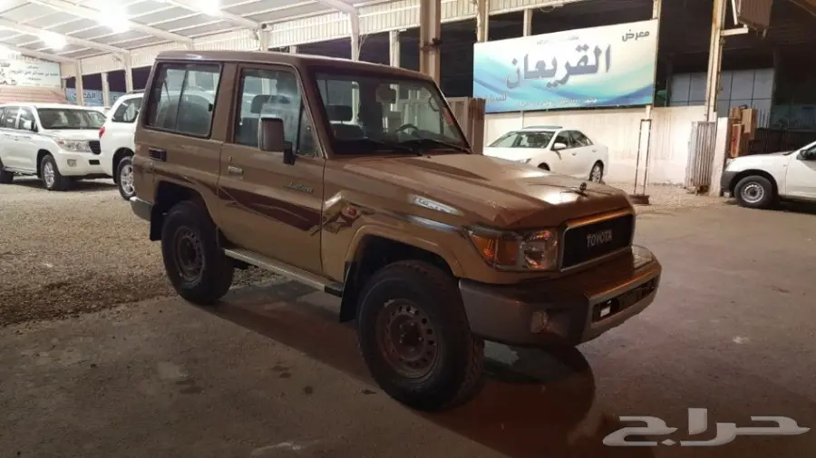 تويوتا ربع سعودي 2018 ابيض و بيج (image 4)
