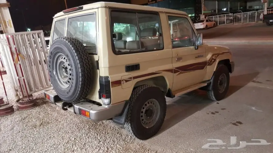 تويوتا ربع سعودي 2018 ابيض و بيج (image 5)