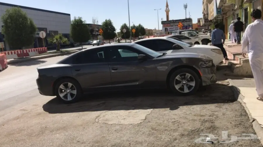 دودج تشارجر للبيع