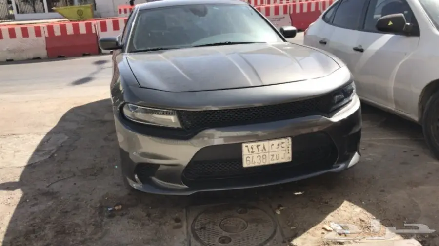 دودج تشارجر للبيع (image 2)
