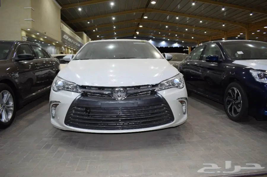 تويوتا كامري فل GLX خليجي فتحه بصمه2017 (image 4)