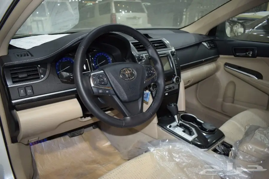 تويوتا كامري فل GLX خليجي فتحه بصمه2017 (image 8)
