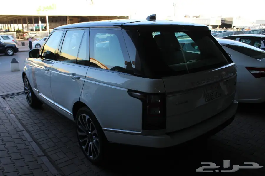 لاند روفر رنج روفر فوج موديل 2017  (image 5)