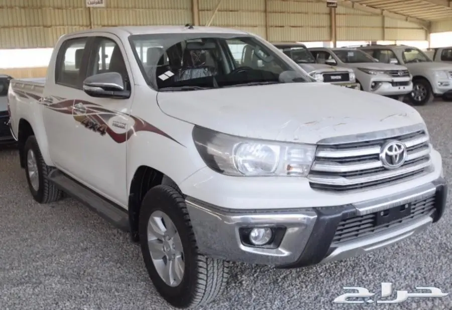 تويوتا هايلوكس 2017 دبل فل كامل (بريمي)  (image 3)