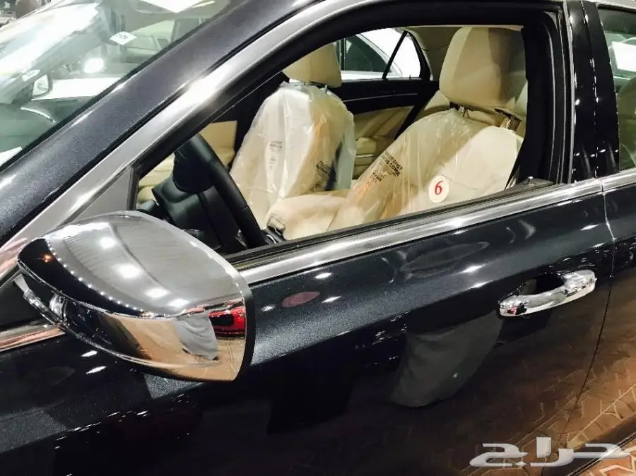 كرايزلر - C300 - لمتيد 2 - فتحه - 2018 -سعودي (image 7)