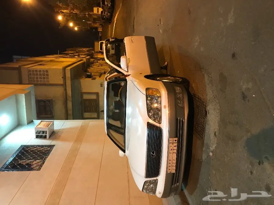 للبيع لكزس امريكي 2000 (image 1)