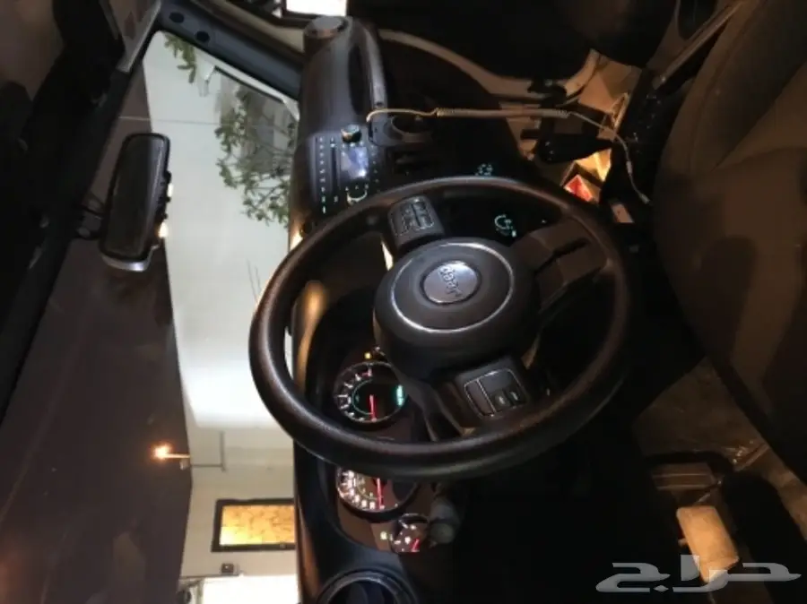 جيب رانقلر 2015 ابيض (image 1)