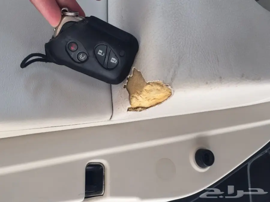 لكزس LS 460 نظيف (image 4)