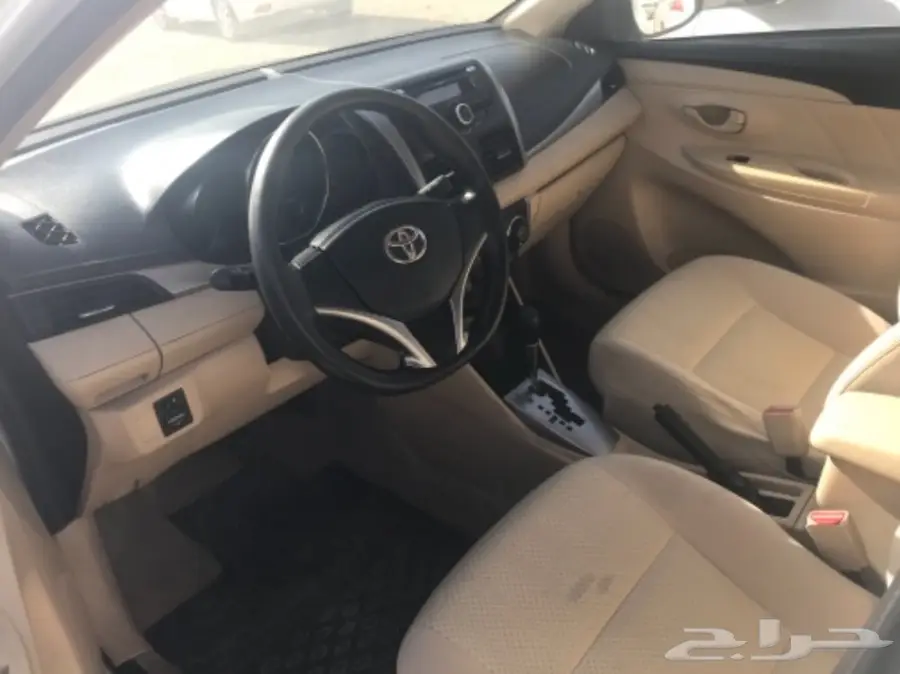 للبيع يارس اتماتيك ابيض موديل 2016 (image 6)