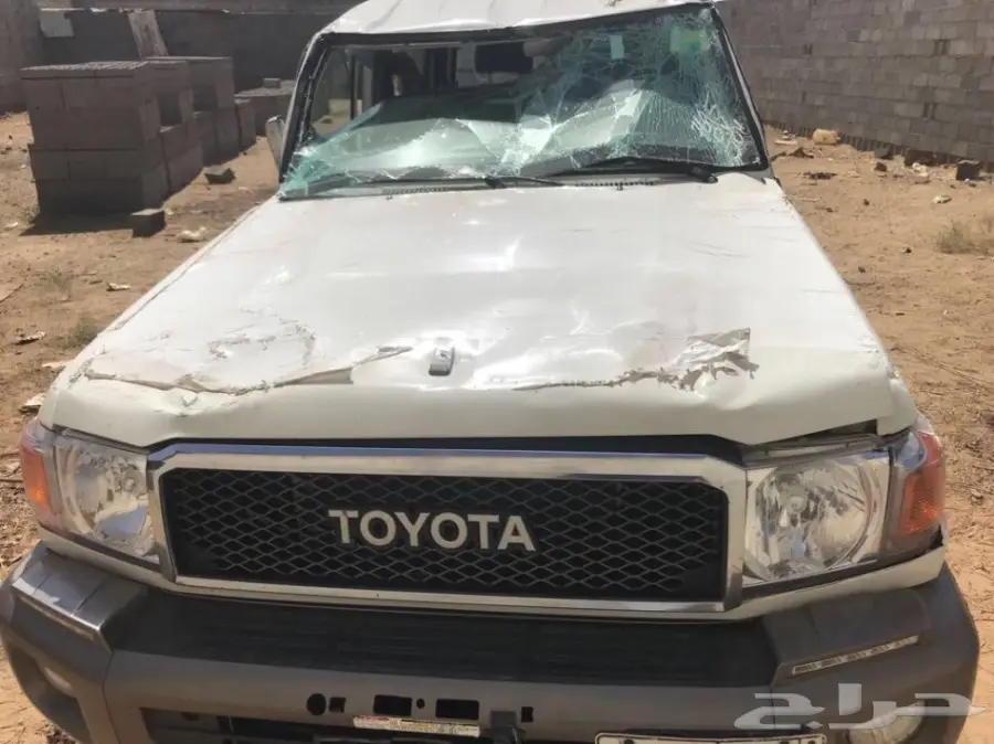 جيب ربع موديل 2016 بريمي مصدوم للبيع