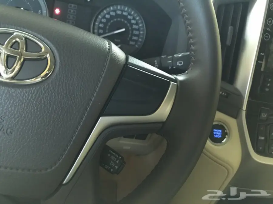 تويوتا لاند كروزر ديزل GX460 - موديل 2017 - حالة ممتازة! (image 12)
