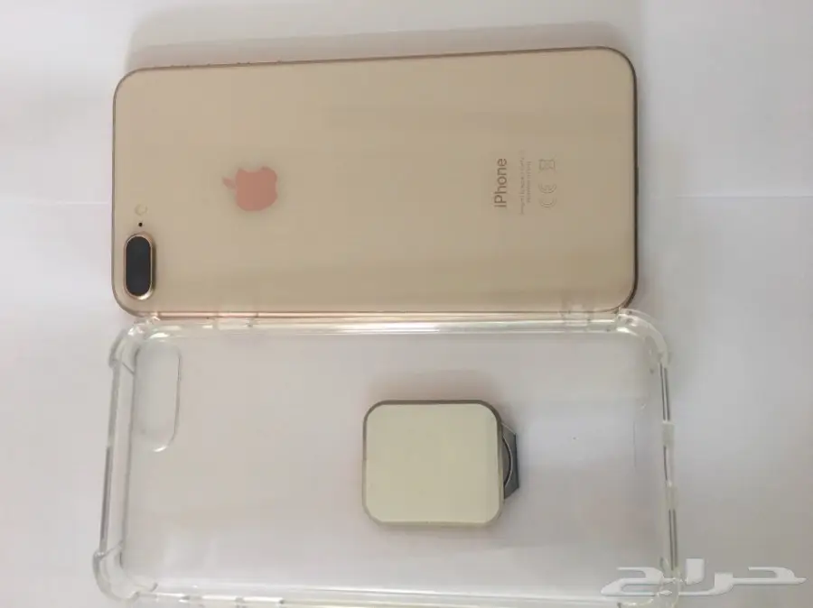 أيفون 8 بلس ذهبي 