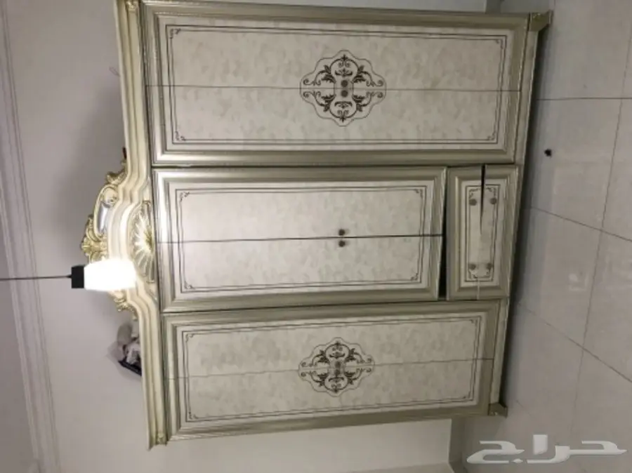 للبيع غرفة نوم صيني 