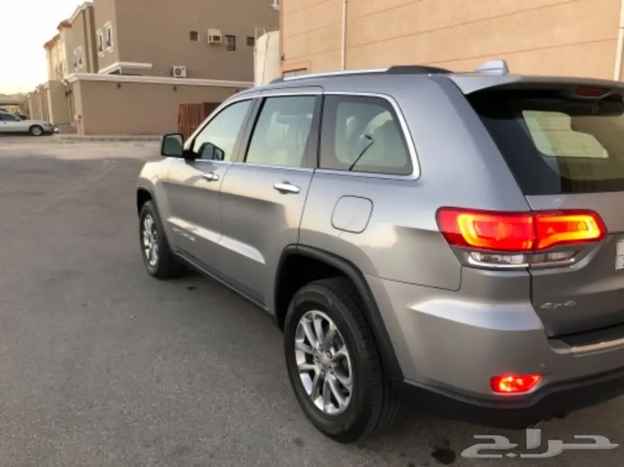 للبيع جيب قراند شروكي  2015 (image 5)