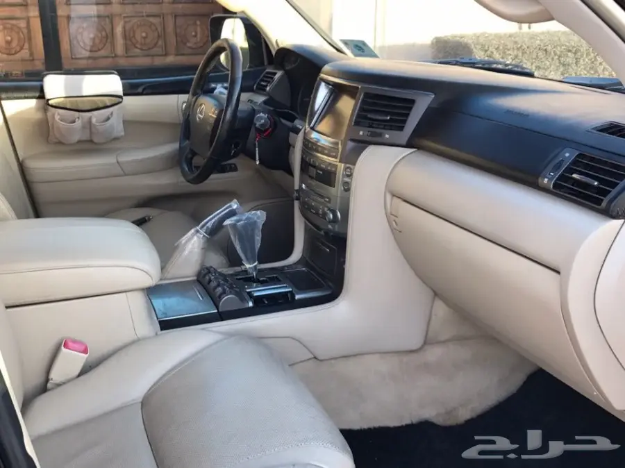 جيب لكزس LX570 2010 سعودي (image 9)