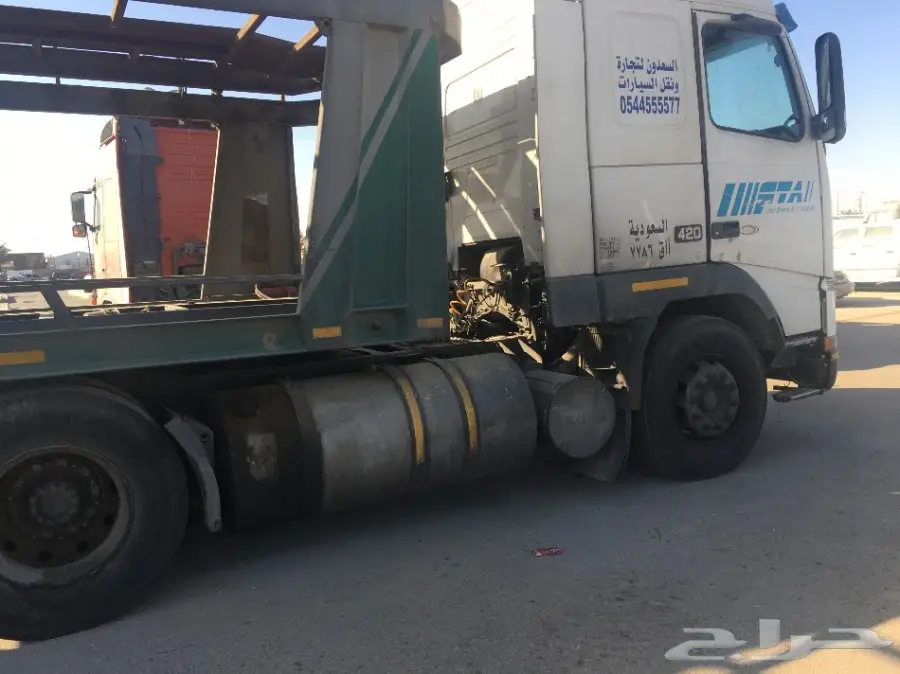 تريلا فولفو موديل 2002  (image 3)