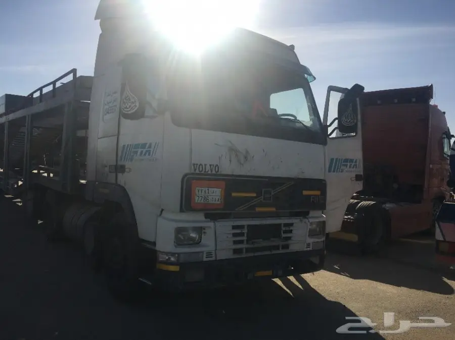 تريلا فولفو موديل 2002  (image 4)