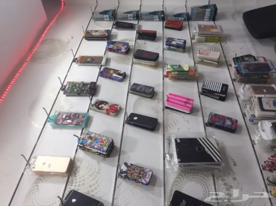 محل جوالات للتقبيل (image 1)