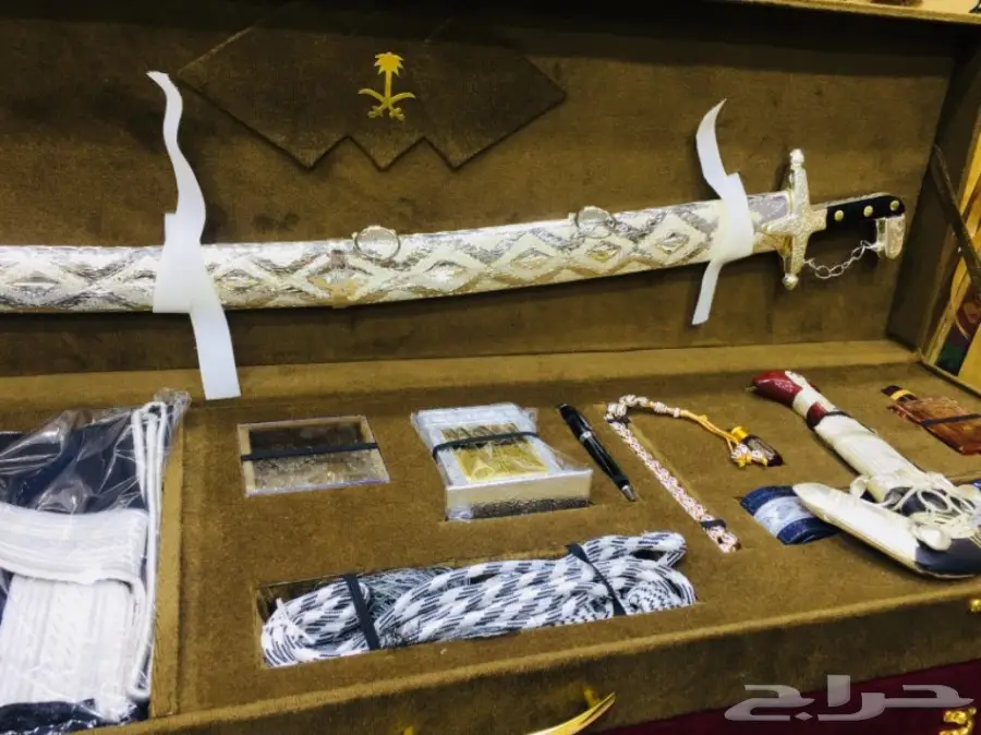 طقم هدية فاخر ويجمل بكل تفاصيله شاهد  (image 3)