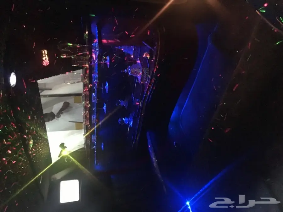 للبيع ليموزين تاون كار لنكولن جديد لون مميز  (image 3)