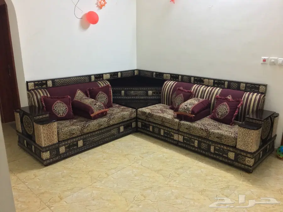 كنب مغربي بحالة جيده  (image 1)