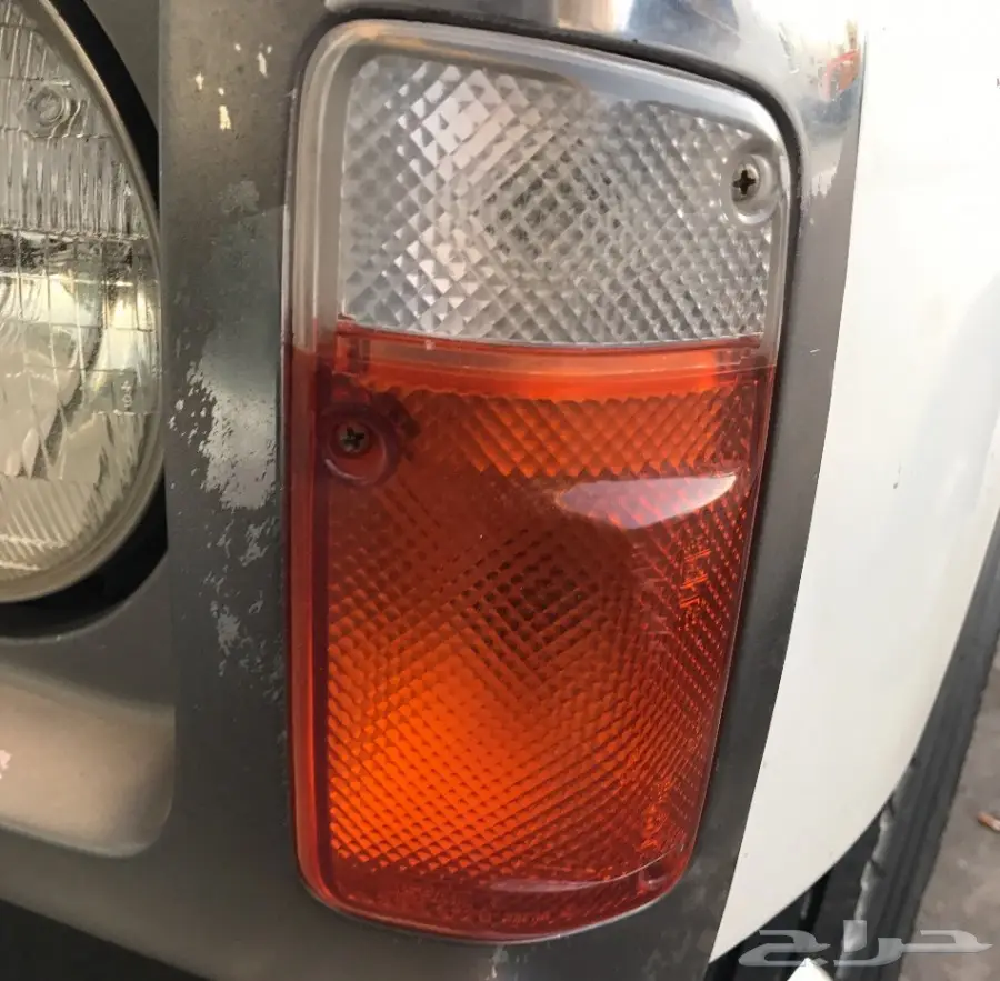 للبيع شبك باترول 91 اصلي واسطبات الاشاره طقم (image 3)