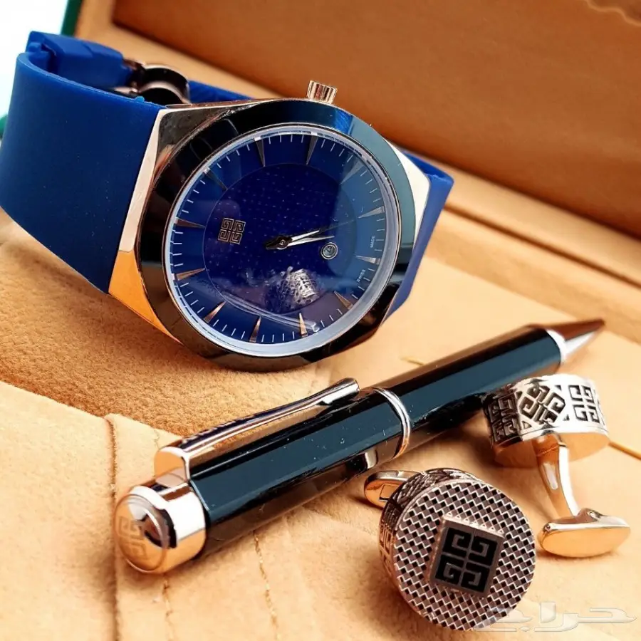 أطقم الماركات العالمية رجالي ونسائي 2018 (image 79)