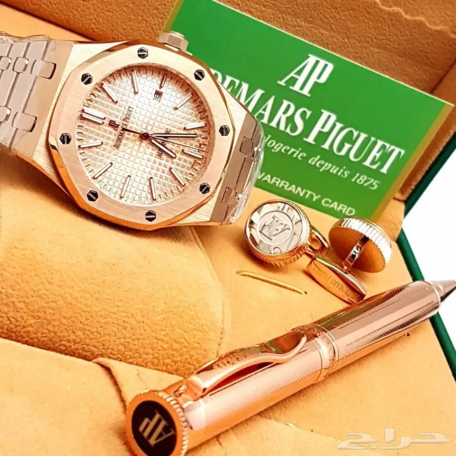 أطقم الماركات العالمية رجالي ونسائي 2018 (image 222)