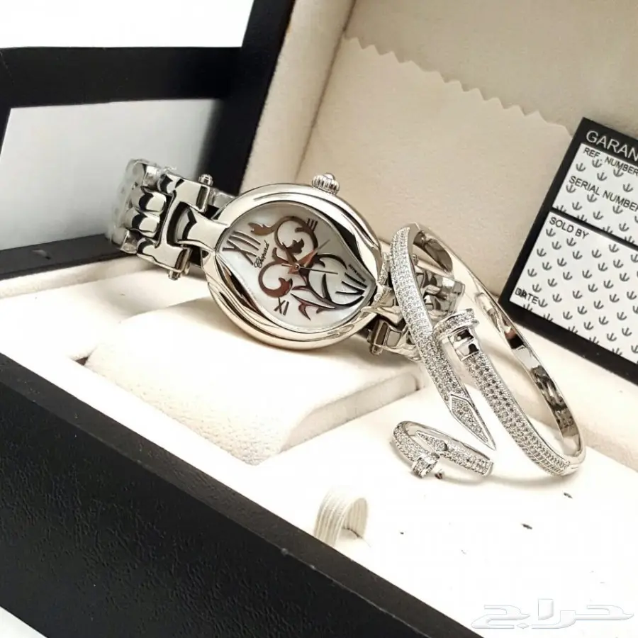 أطقم الماركات العالمية رجالي ونسائي 2018 (image 238)