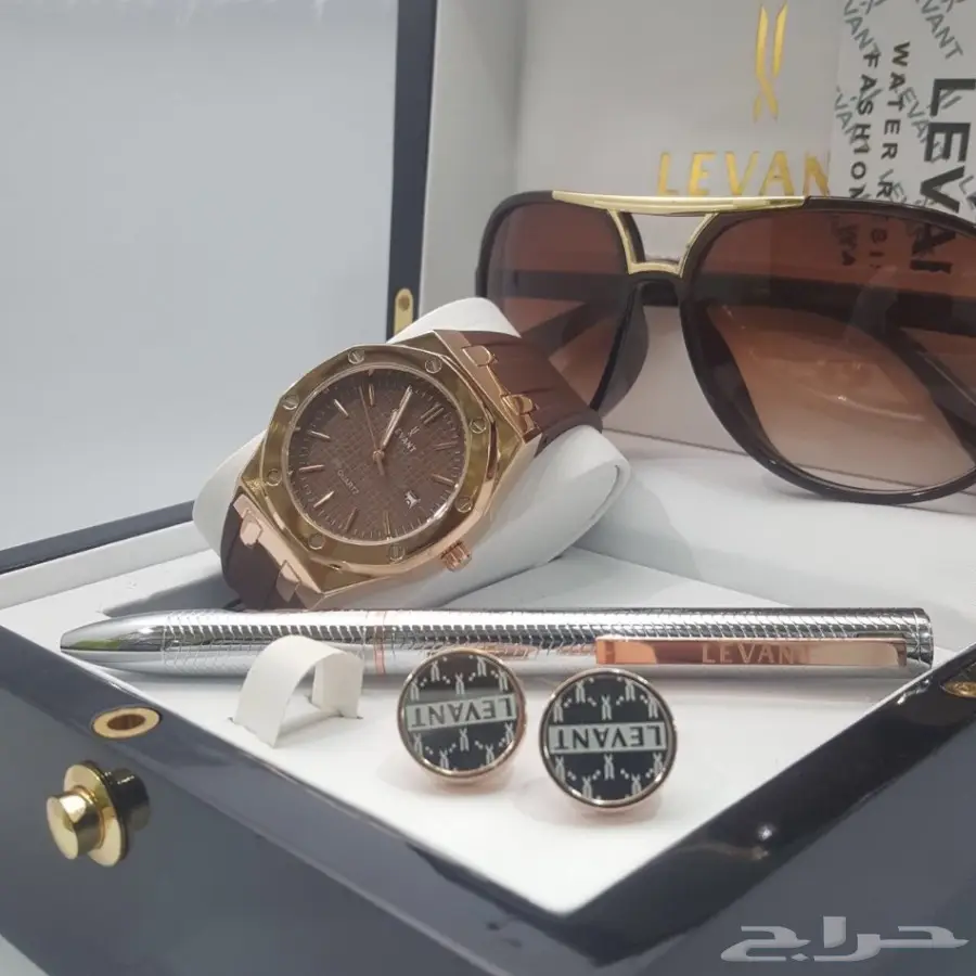 أطقم الماركات العالمية رجالي ونسائي 2018 (image 268)